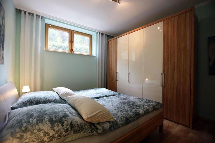 Holiday Flat With Idyllic Garden In Daun Buitenkant foto
